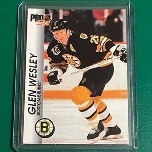Glen Wesley #10 1992-93 Pro Set Hockey Trading Card